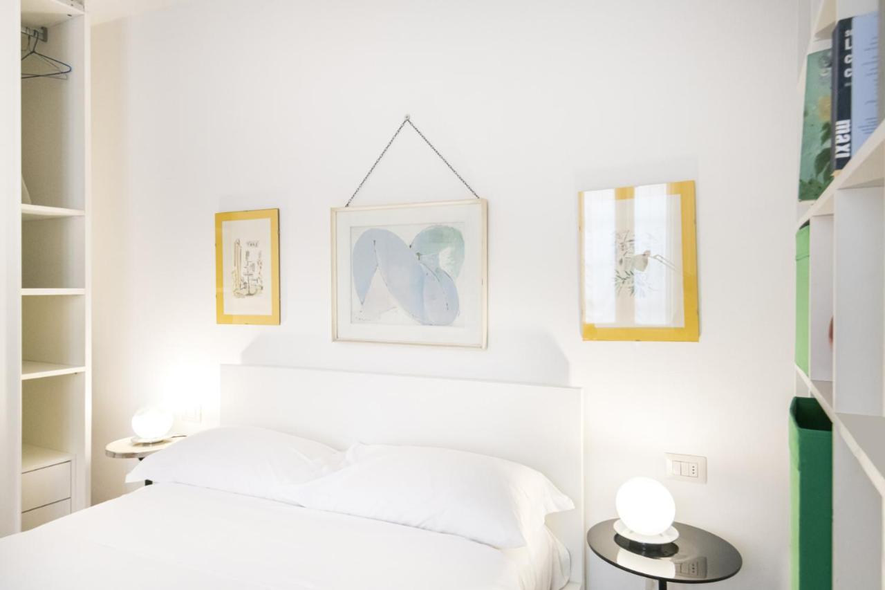 Easylife - Comodo Studio Con Terrazza Zona Navigli Milan Bagian luar foto