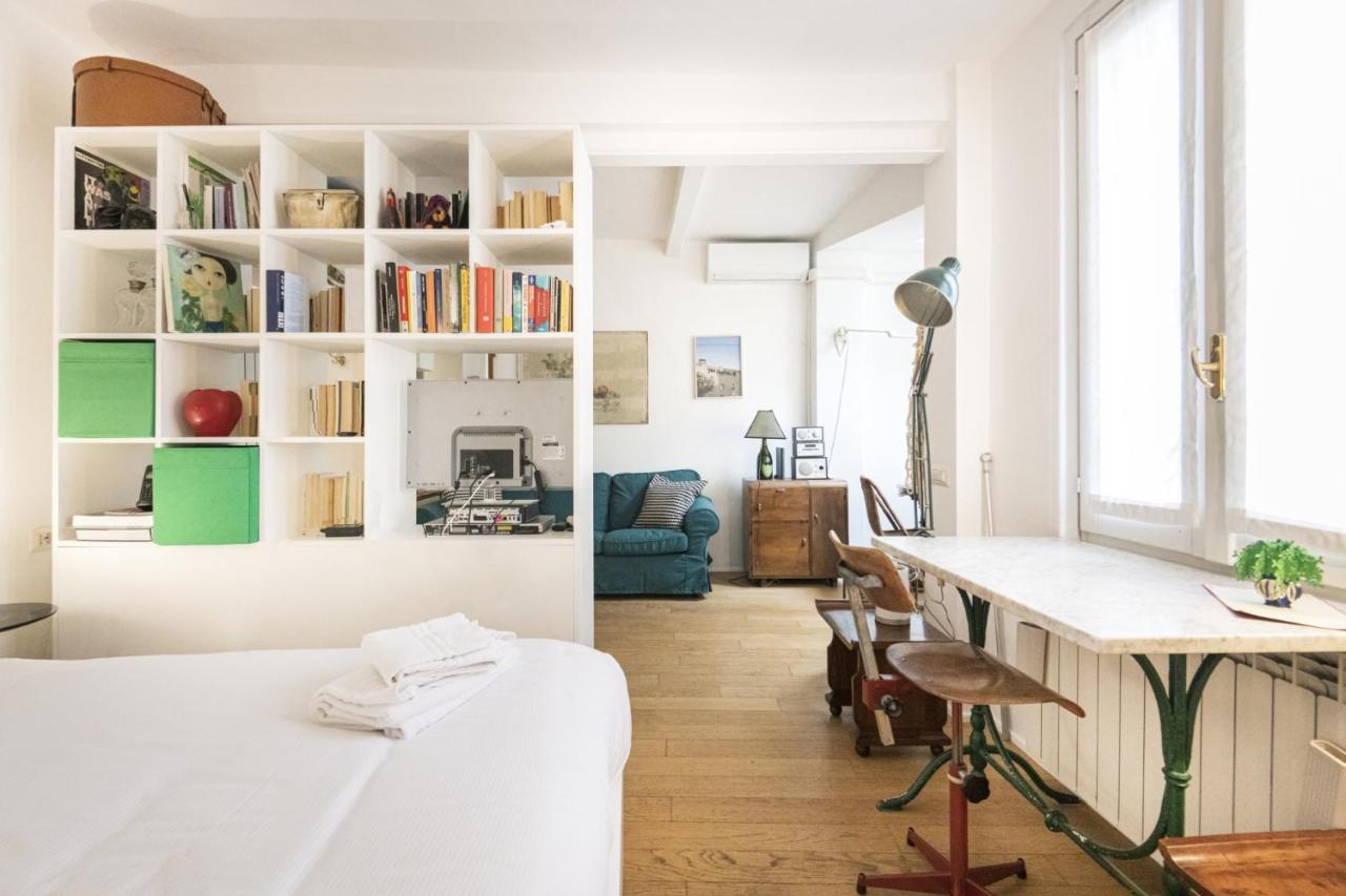 Easylife - Comodo Studio Con Terrazza Zona Navigli Milan Bagian luar foto