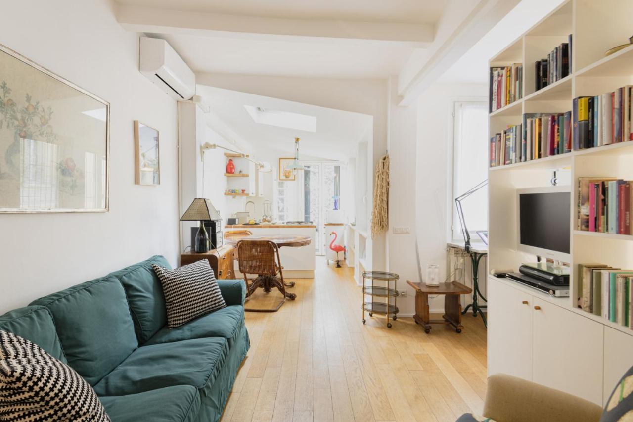 Easylife - Comodo Studio Con Terrazza Zona Navigli Milan Bagian luar foto