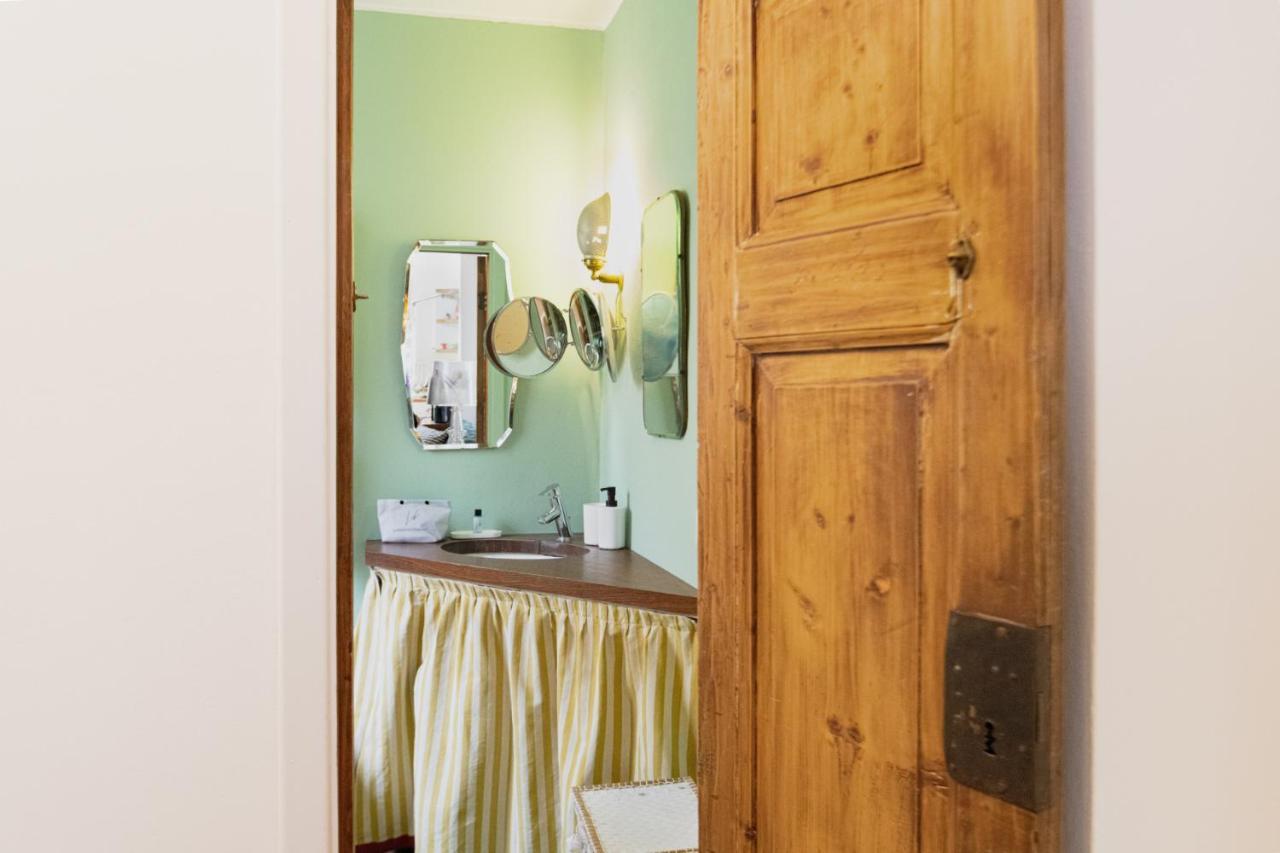 Easylife - Comodo Studio Con Terrazza Zona Navigli Milan Bagian luar foto